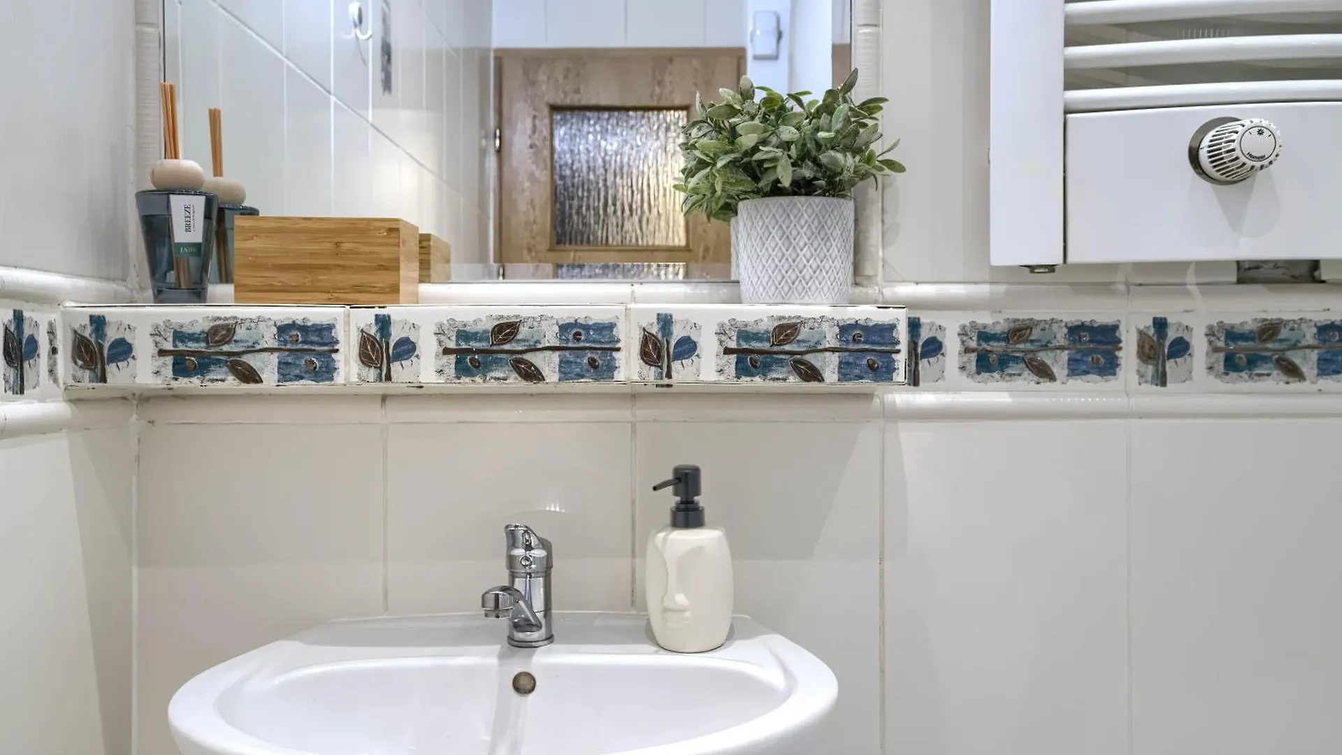 Corolla Apartments Nowy Swiat 43 Stare Miasto Warsaw